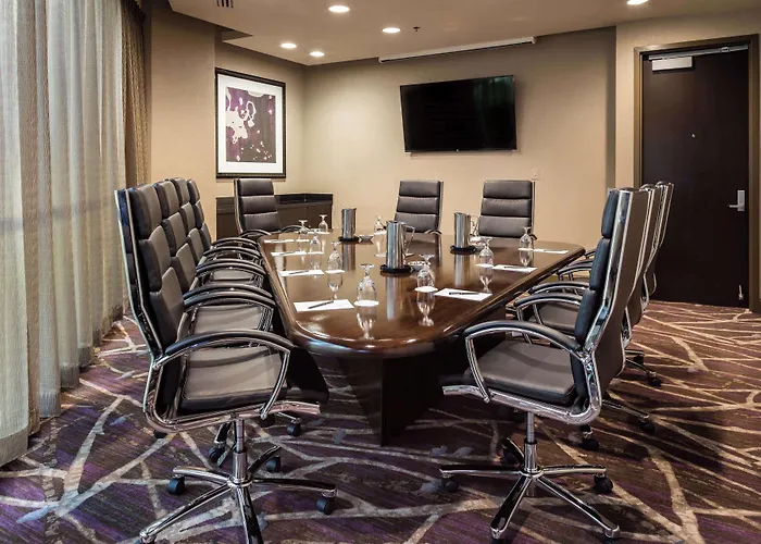 Embassy Suites By Hilton Crystal City National Airport
