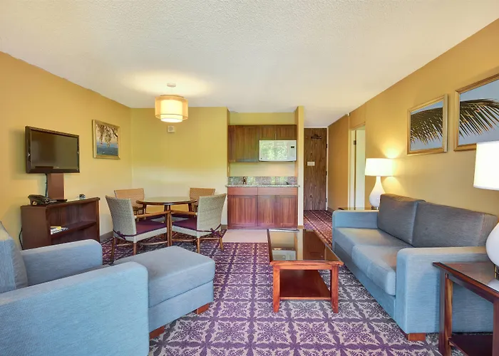 Hilo Hawaiian Hotel, Trademark Collection By Wyndham