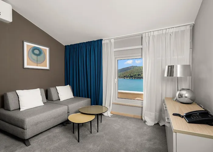 Boutique Hotel Adoral
