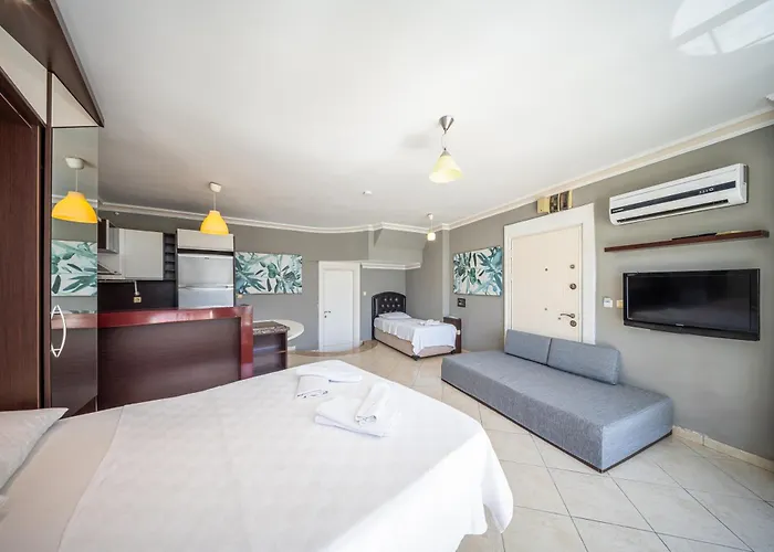 Seahorse Deluxe Hotel