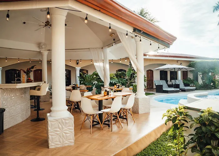 Las Brisas Resort&Villas