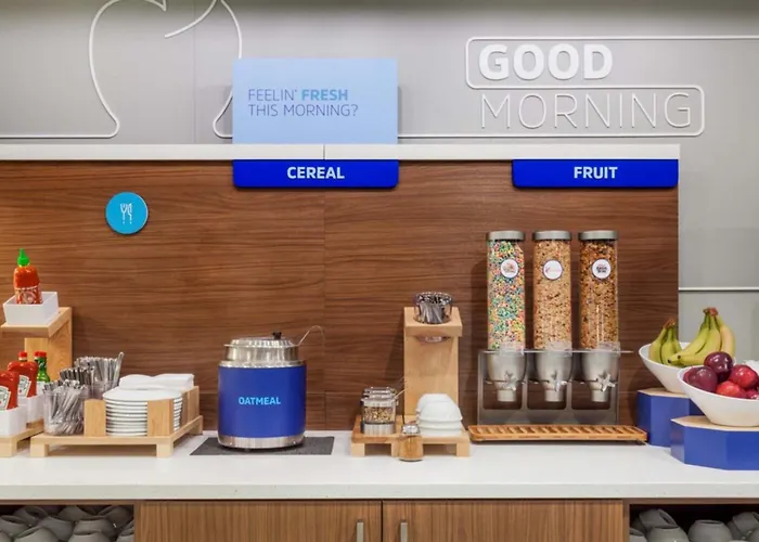 Holiday Inn Express & Suites - Belleville By Ihg