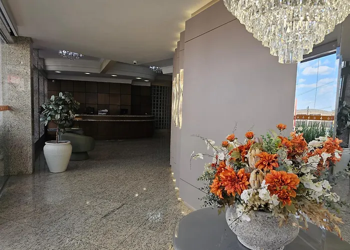 Barbur Center Hotel