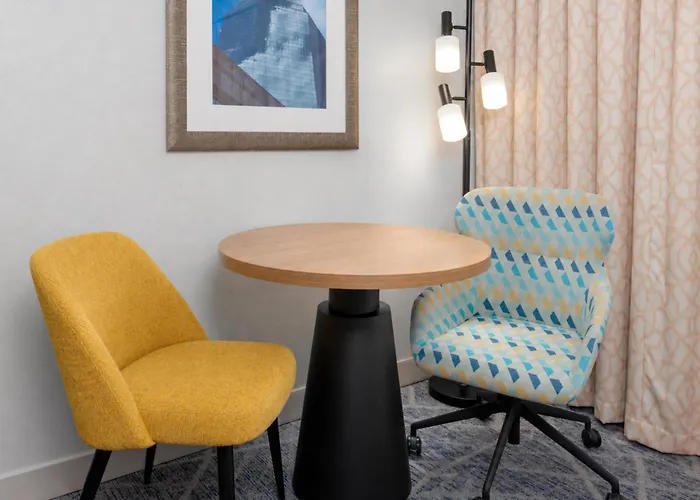 Hampton Inn & Suites Springfield Downtown