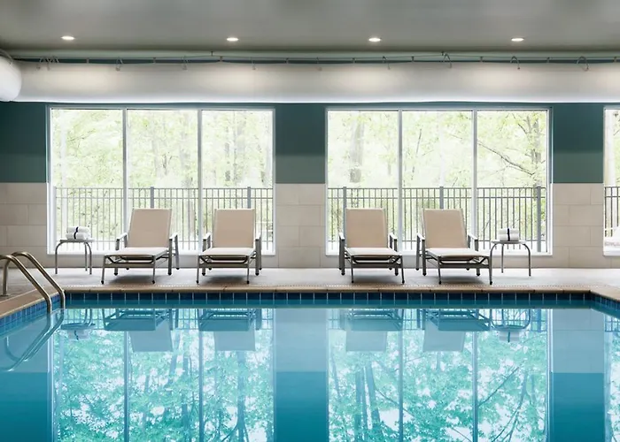 Holiday Inn Express & Suites - Watertown By Ihg
