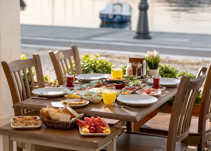Hanedan Otel Foca Izmir