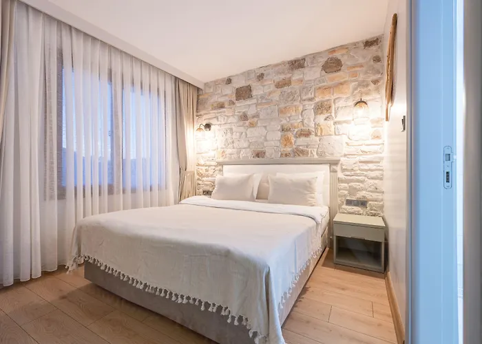 Hanedan Otel Foca Izmir