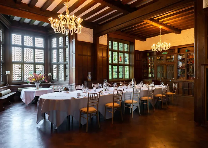 Fanhams Hall, Exclusive Collection