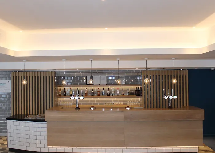 Holiday Inn Express Oxford Kassam Stadium By Ihg
