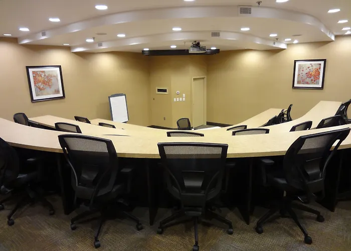 Holiday Inn Windsor - Ambassador Bridge By Ihg