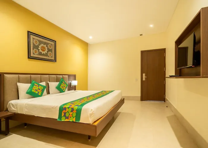 Treebo Elite Residency - 2 Kms From Railway Station