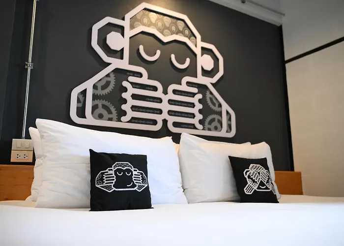 Blu Monkey Hotel Surat Thani