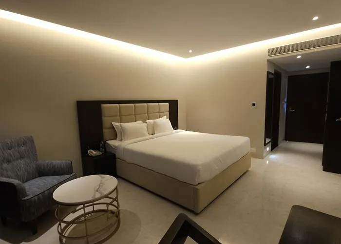 Hotel Mayura Presidency