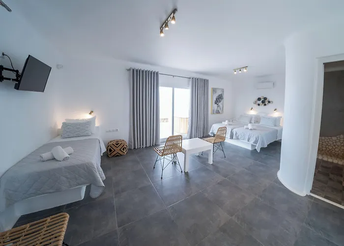 New Paradise Beach Resort - Adults Only