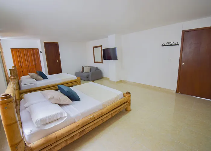 Hotel Toledo Plaza