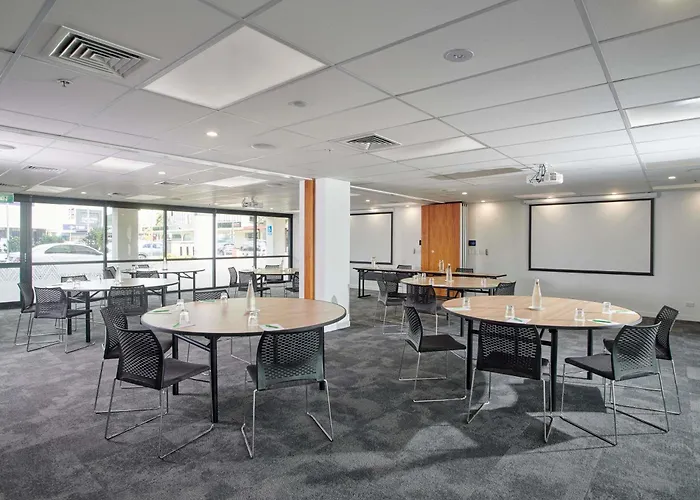 Ibis Hamilton Tainui