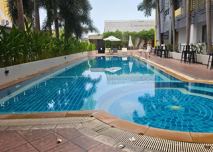Sb Living Place Hotel Phuket Town