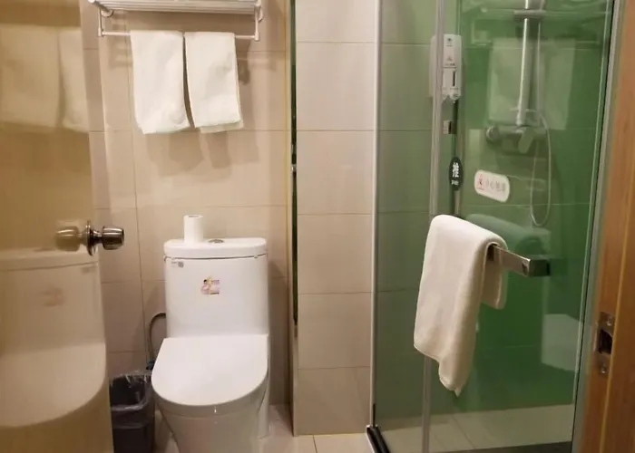 Greentree Inn Heze Changcheng Road Tianhua E-Commerce Logistics Park Express Hotel
