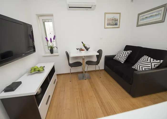 Apartments Annya