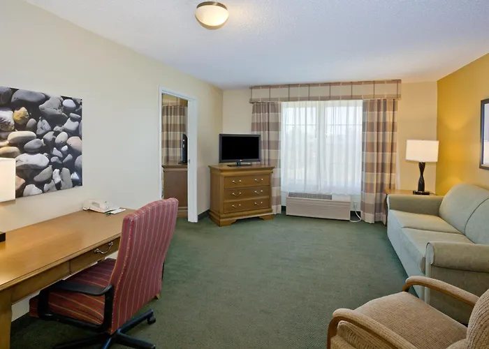 Country Inn & Suites By Radisson, Salina, Ks