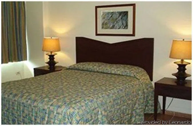 Faro Suites And Conference Center