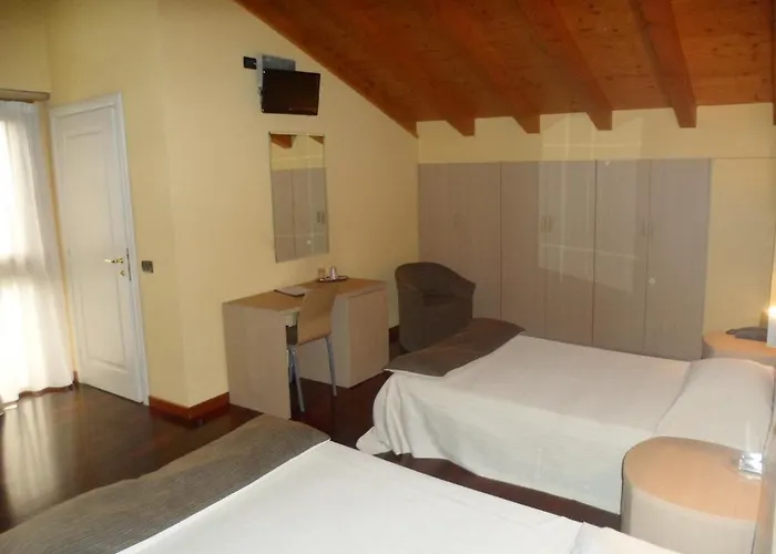 Hotel Fontana Santa