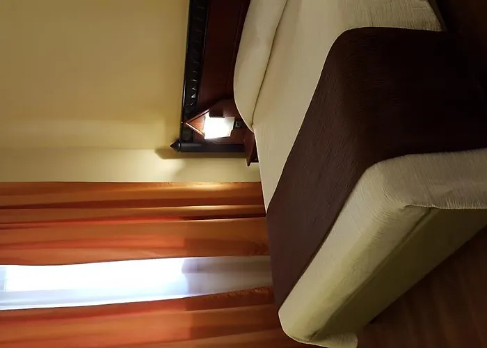 Hotel Motel Flower