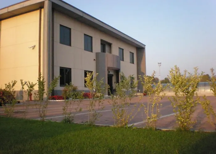 Groane Hotel Residence