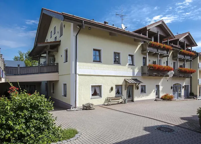 Hotel Hoelzer Braeu By Lehmann Hotels