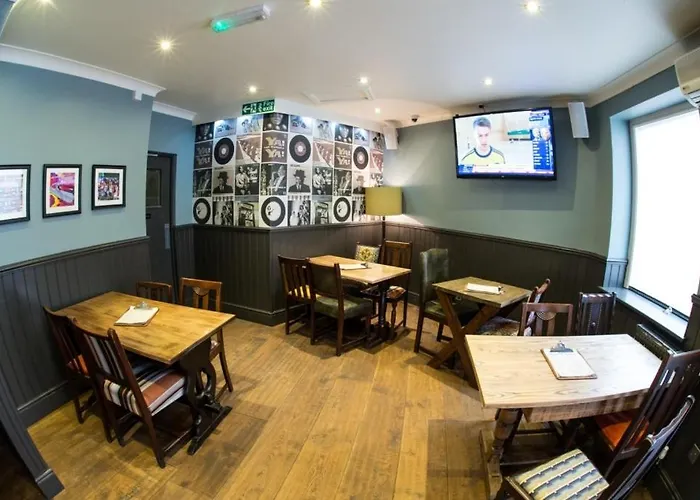 Thomas James Hotel