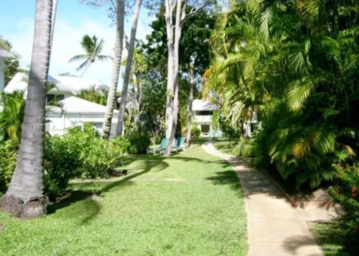 Settlers Beach Hotel