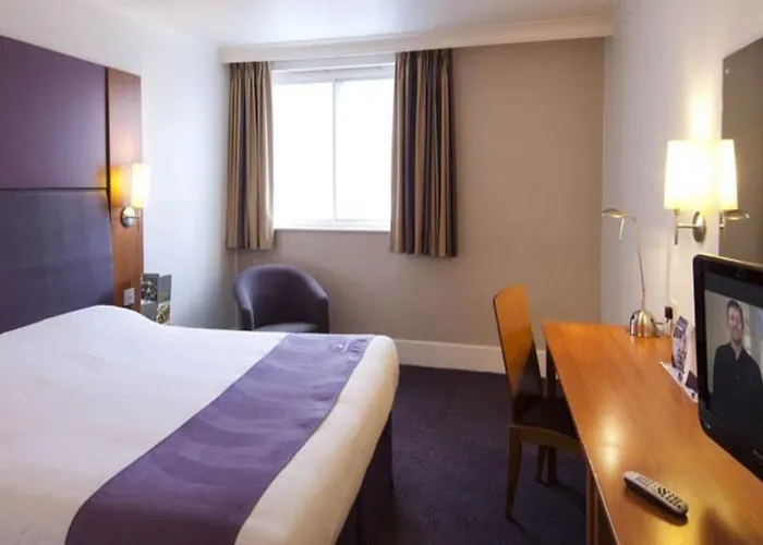 Premier Inn Halifax Town Centre