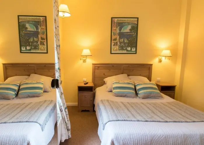 Logis Hotel & Restaurant - Au Bord Du Lac