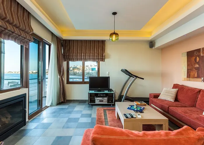 Cavo Seaside Suites (Adults Only)