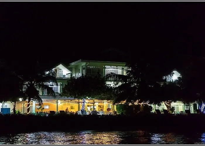 Palm Beach Hotel
