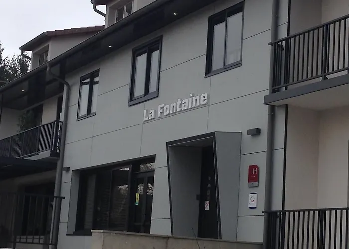 Hôtel logis restaurant La Fontaine