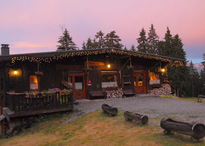 Hôtel Chalet Le Caribou