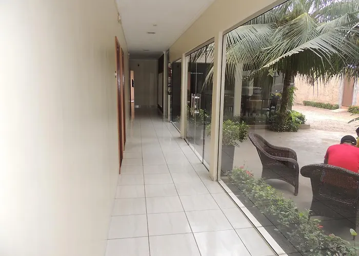 Topazzio Hotel