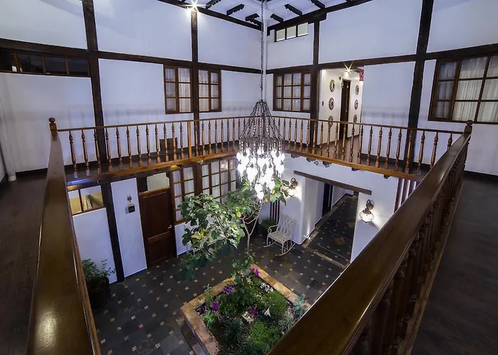 Felicia Hotel&Suites