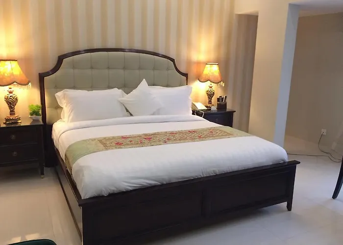 Orchards Cottage Hotel