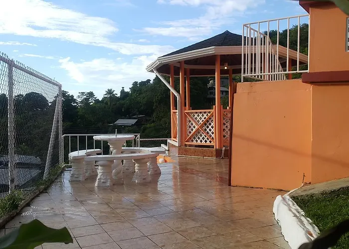Golden Apple Cottage