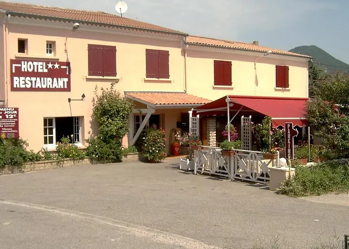 Logis Hotel Le Relais Du Serre