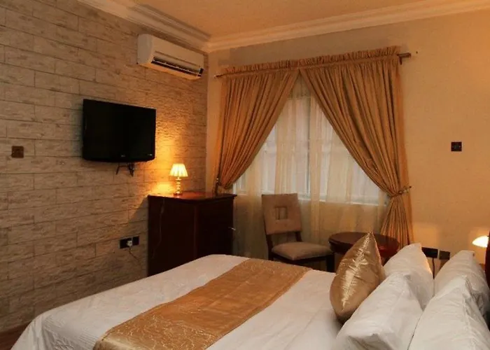 Fryburg Suites