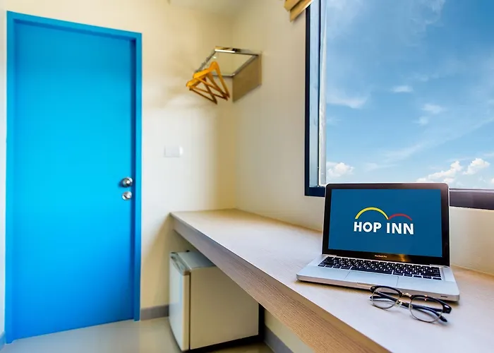 Hop Inn Buriram