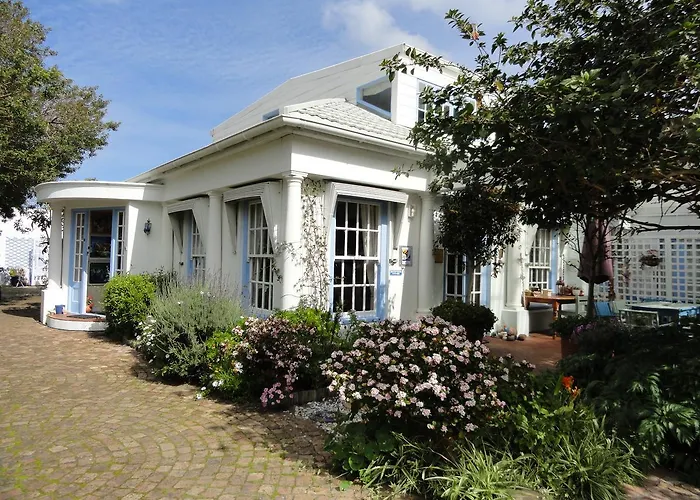 Eastbury Cottage