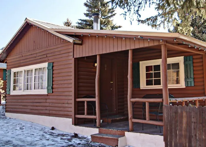 Three Bears Lodge