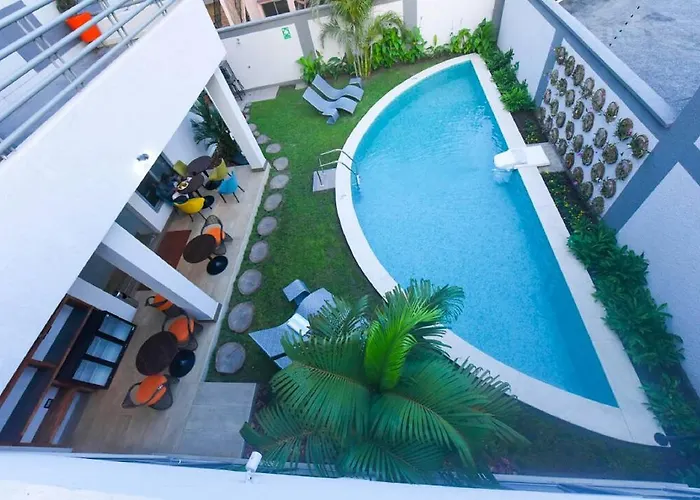 The Palms By Eagles Airport Residential