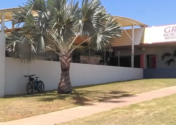 Overlander Hotel