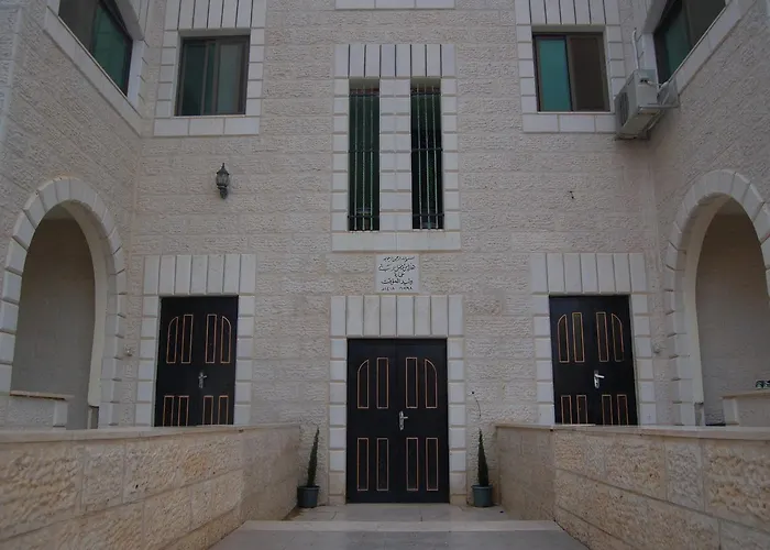 Jericho Waleed'S Hostel