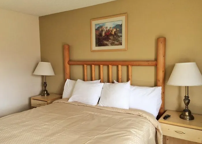 Rodeway Inn & Suites